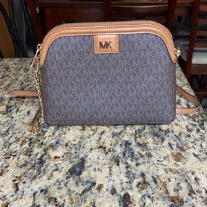 Michael Kors Crossbody Bag